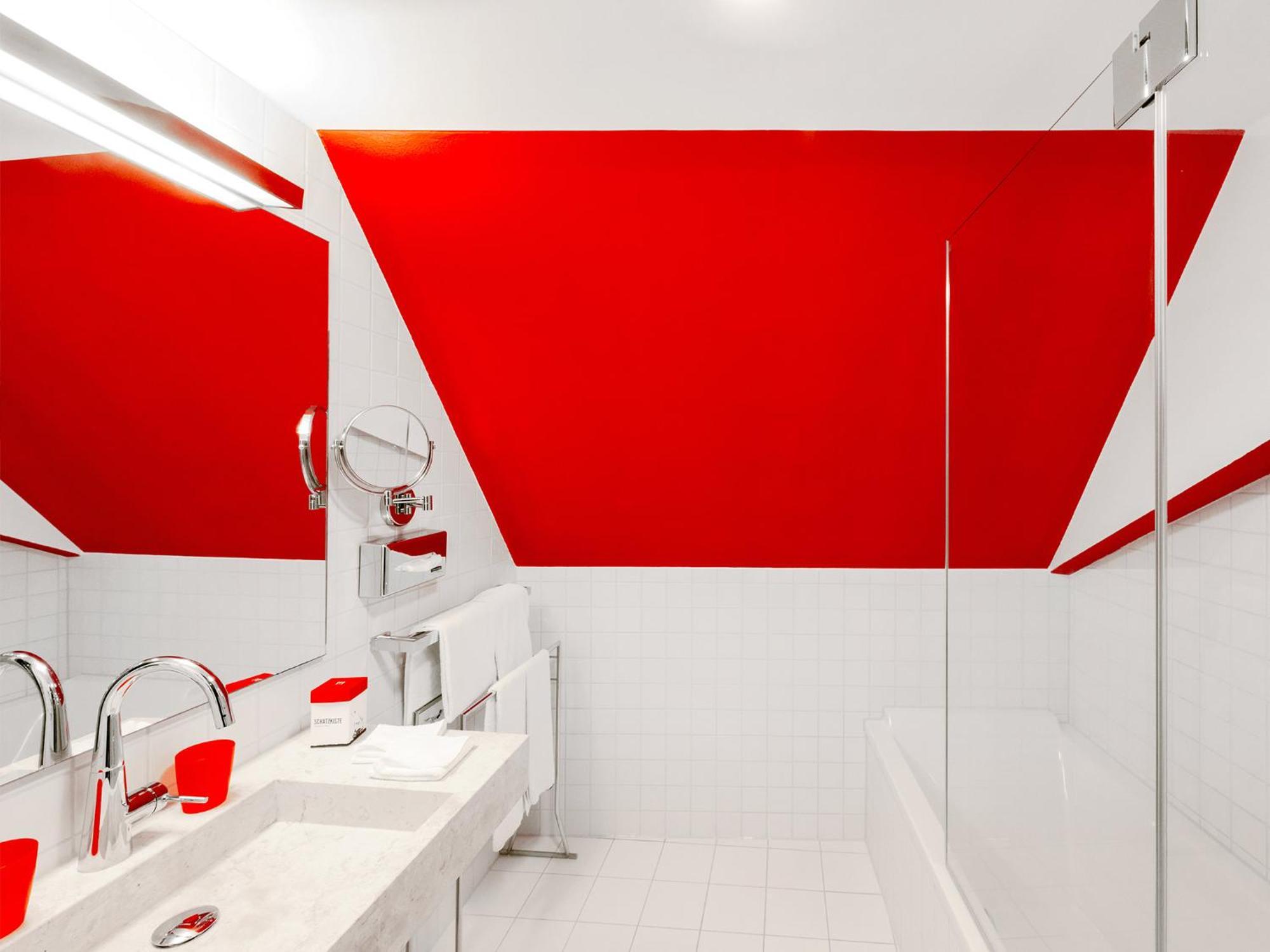 DORMERO Room